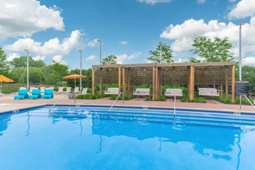Woodview poolside cabanas